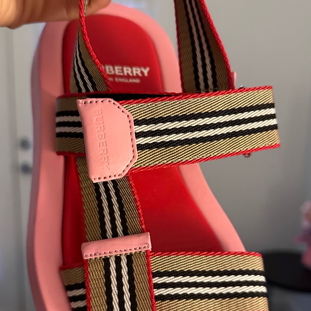 Burberry Eve Icon Stripe Sporty Sandals - worn twice. - Picture 4 of 5